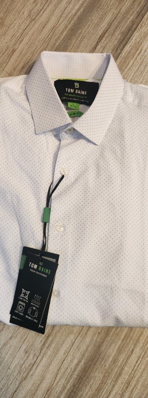 Tom Baine Perfirmance Dress Shirt